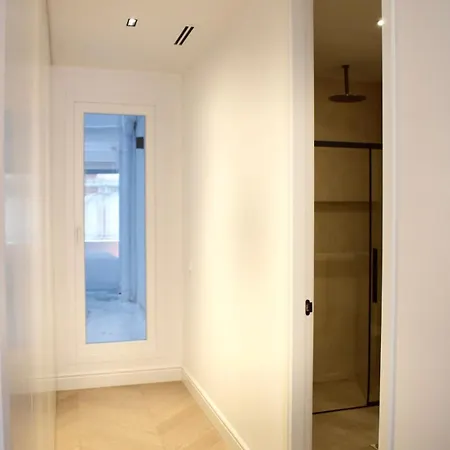 Stylish & Cozy Flat In Heart Of Eixample,