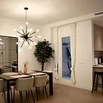 شقة Stylish & Cozy Flat In Heart Of Eixample, *
