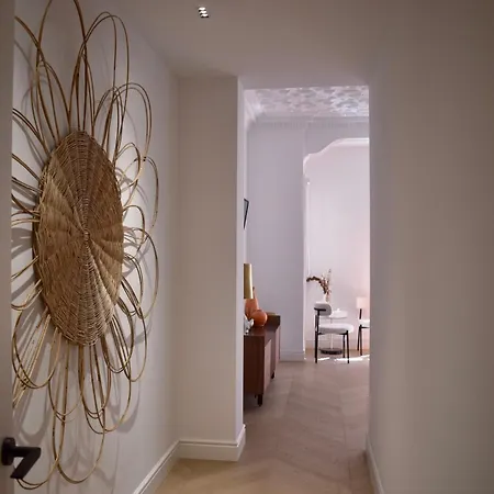 Stylish & Cozy Flat In Heart Of Eixample, Апартаменты *