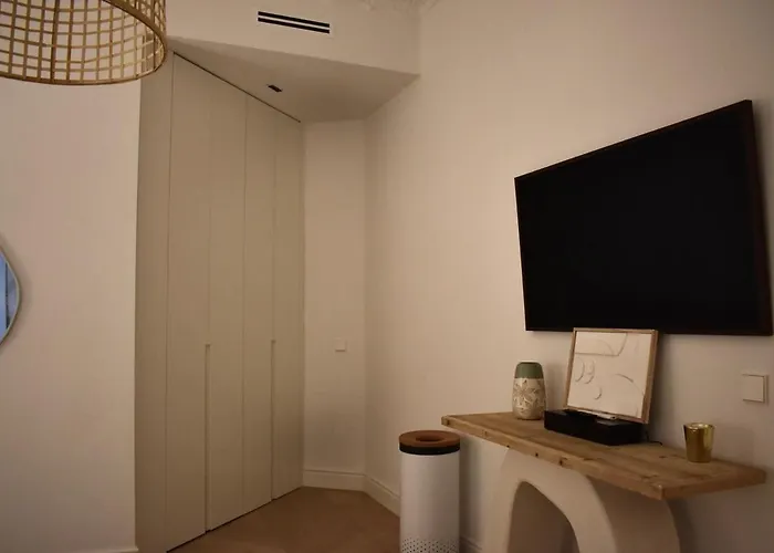 Stylish & Cozy Flat In Heart Of Eixample, Walencja